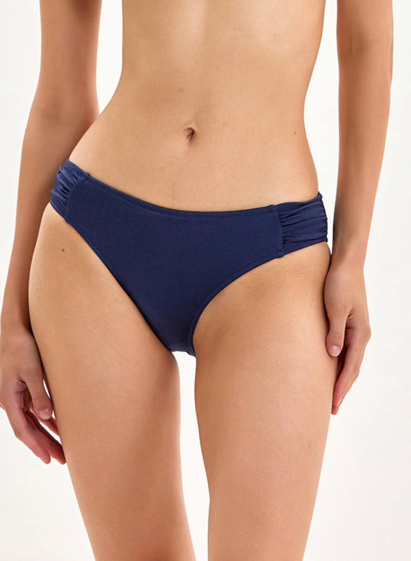 أرجنتو بيكيني سفلي شادو بيتش